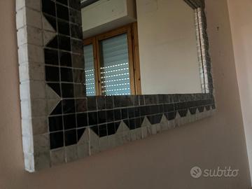 Specchio cornice in terracotta fantasia mosaico