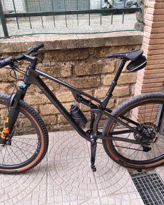 CUBE AMS 099 RACE C68X