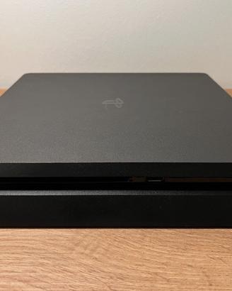 PS4 500gb (prezzo trattabile)