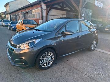 Peugeot 208 PureTech 82 5 porte Allure