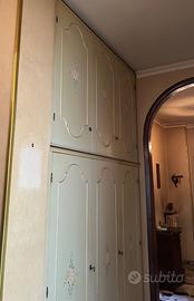 Armadio veneziano legno massello decorato a mano