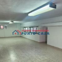VIA SICILIA-Locale 350mq ca di cui 200mq comm.li