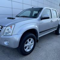 Isuzu D-Max 3.0 TD cat Crew Cab 4WD Pup. LS SI PER