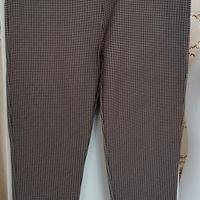 pantalone felpato elasticizzato e comodo