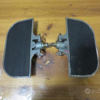 Pedane poggiapiedi per moto custom