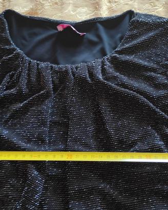 Abito elegante nero con dettagli argento