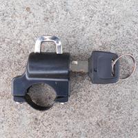 lucchetto casco moto