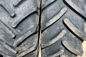 N°2 PNEUMATICI PER TRATTORE AGRIGOLO 480/70/R24