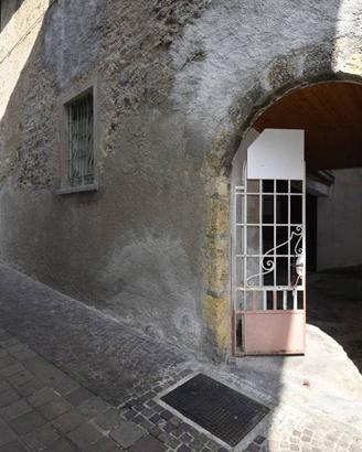 Casa indipendente di 200 m² con più di 5 locali a 