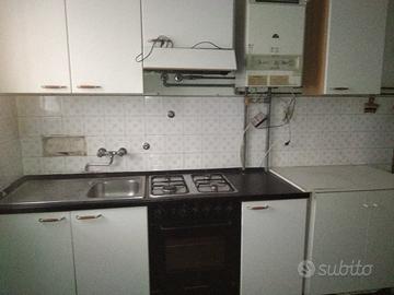 cucina, frigo, tavolo 