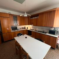 Cucina angolare 3×3 m – elettrodomestici recenti