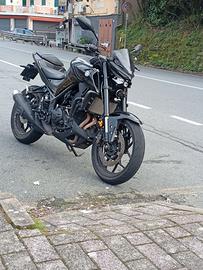 YAMAHA MT 03