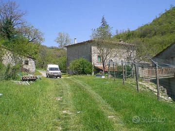 Rustico / Casale di 300 m² con 4 locali a San Gius