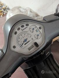 Piaggio Vespa 200 L - 2004