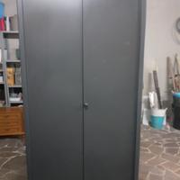 armadio metallico