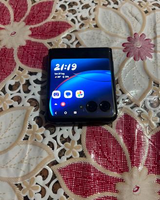 Motorola raz 40 ultra 256 gb