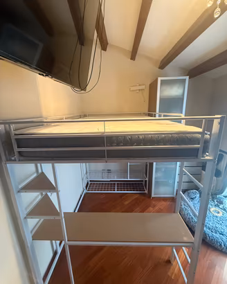 Letto soppalcato in metallo bianco 140x190