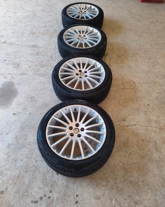 Cerchi e gomma Alfa 156sw 17"