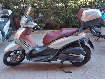 Piaggio Beverly 350