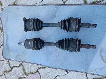 Semiasse dx..sx..con ABS..mitsubishi l200 