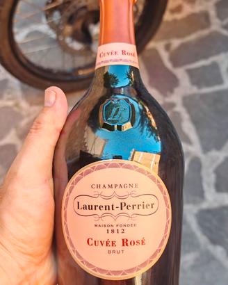 Champagne lauren-perrier cuvee rosé brut
