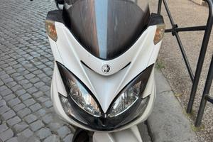 Yamaha Majesty 400 bianco
