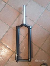 Forcella fat bike alluminio perno passante