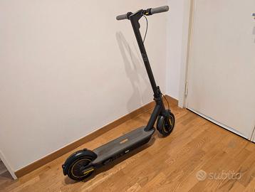 Monopattino Segway Ninebot GX30 Max