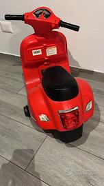 vespa giocattolo a batteria