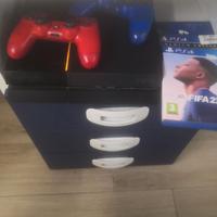 playstation 4  con joistik e giochi 