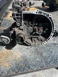 Cambio citroen c3 1.2 bz anno 2010 5Marce