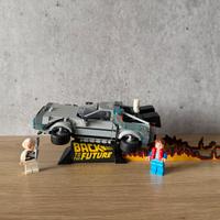 Stand scenografico per DeLorean LEGO 77256