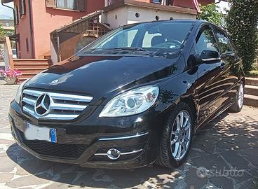 Mercedes B180