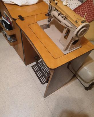 Macchina per cucire singer 402