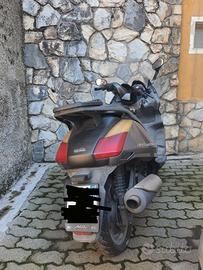 scooter Aprilia