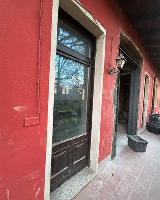 Due porte molto belle da esterno vetro doppio