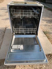 Lavastoviglie Beko DFN1301