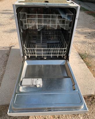 Lavastoviglie Beko DFN1301