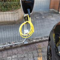 colonnina per ricarica Auto 