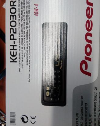 Riproduttore cassette e cambio CD Pioneer
