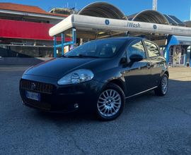 Fiat grande punto 1.3 mtj DIESEL NEOPATENTATI