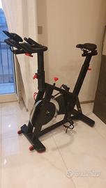 Spin Bike 500 Decathlon, fascia cardio e due selle