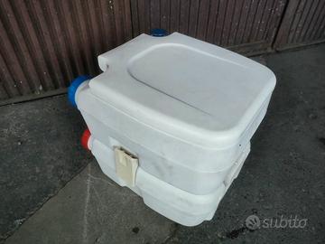 WC Quimico Porta Potti Fiamma + prodotti gratis
