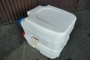 WC Quimico Porta Potti Fiamma + prodotti gratis