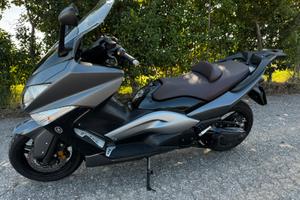 Tmax 500 anno 2009