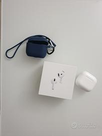 Apple Airpods 4 cancellazione attiva rumore Airtag