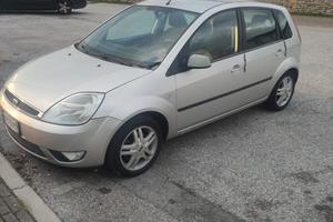 ford fiesta anno 2005
