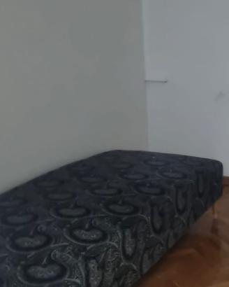 Letto con cassone primo 900 appena ristrutturato