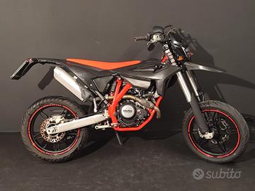 Beta RR Motard 125 LC