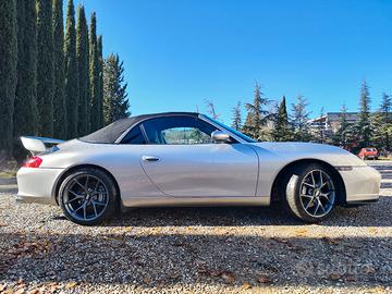Porsche 911  996 Carrera 4 cabrio 320cv